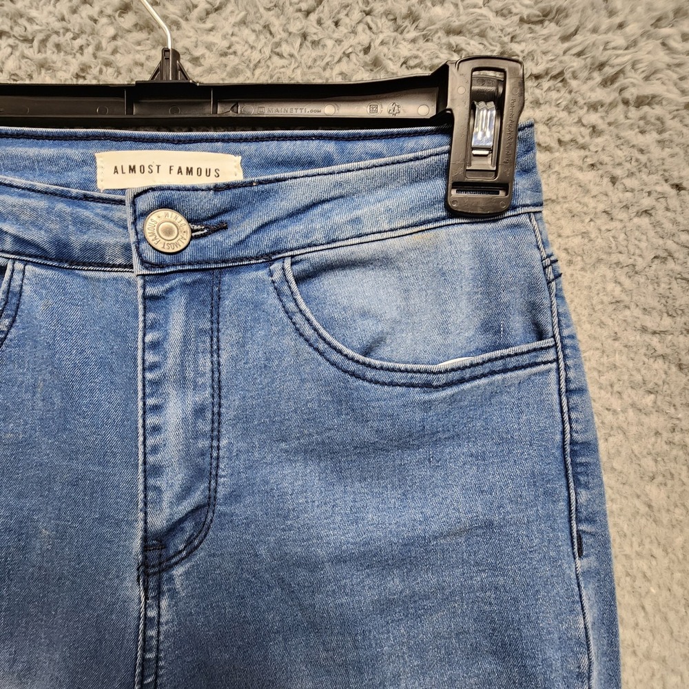 Almost Famous Flare Boho Shredded Jeans Womens Size 3 Blue Stretch Denim‎ - Picture 5 of 15